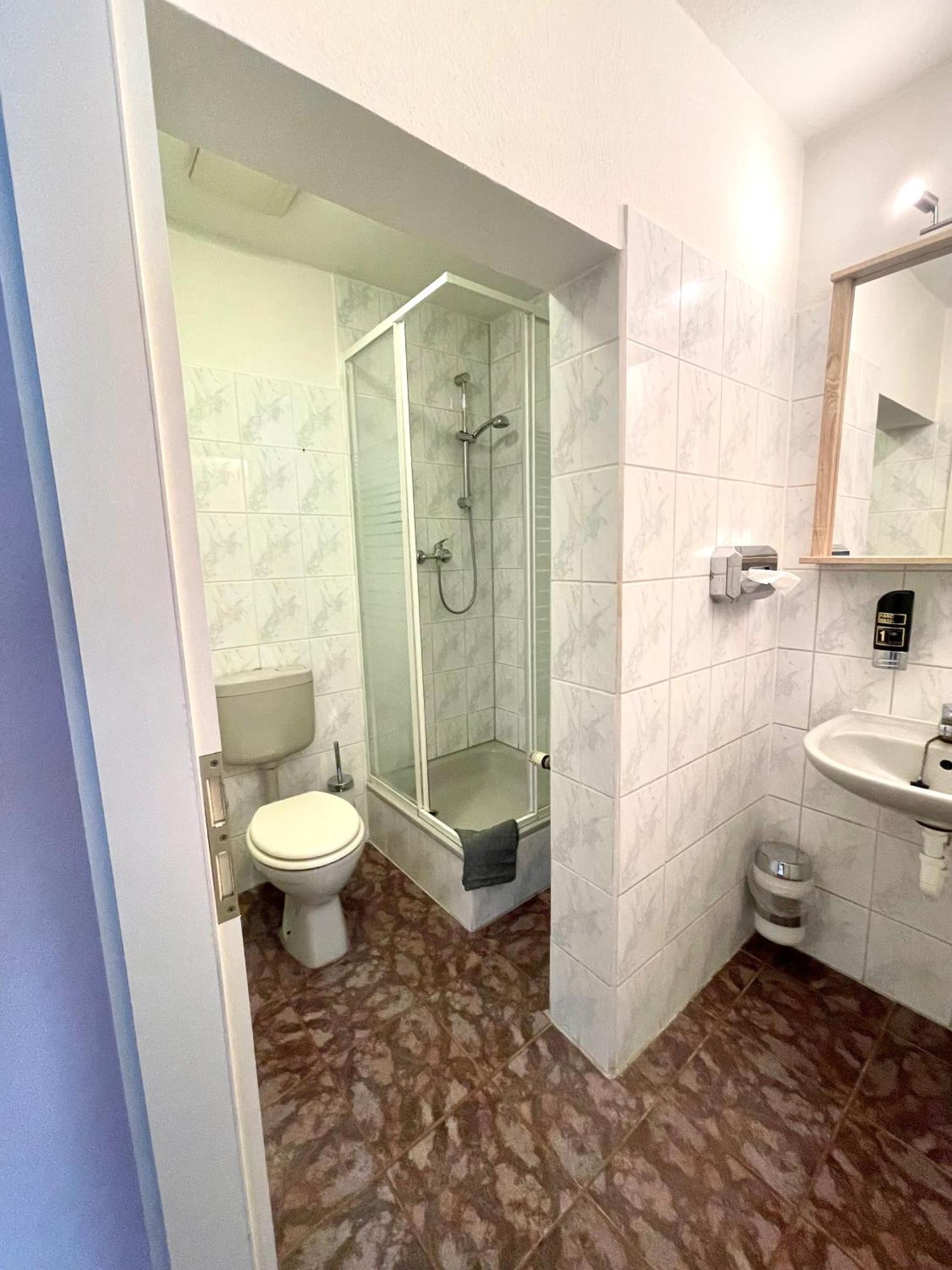 Neue Pfefferkiste Hostel Leipzig Bagian luar foto